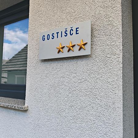 Gostilna Pugelj Hotel Novo Mesto Exterior photo
